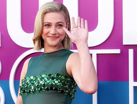 Linee Parallele Il Cast Del Film Netflix Con Lili Reinhart Foto Sky